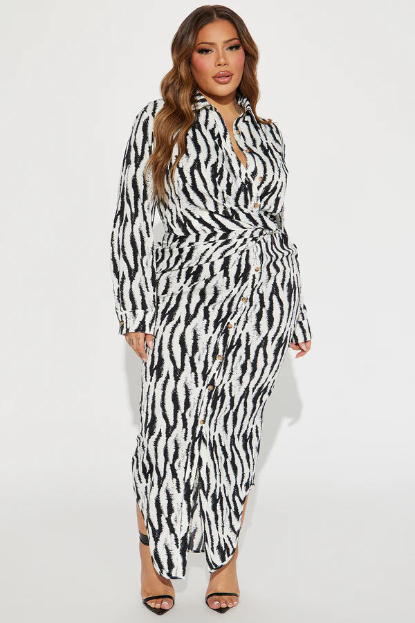 Black/White Notched Maxi Dress by Fashion Nova - 2X (BF 14-16)