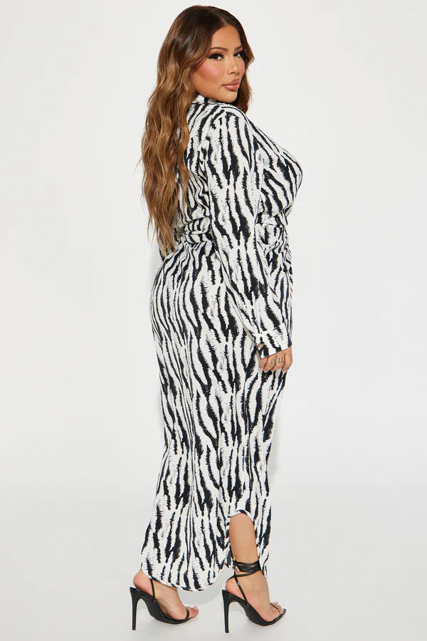 Black/White Notched Maxi Dress by Fashion Nova - 2X (BF 14-16)