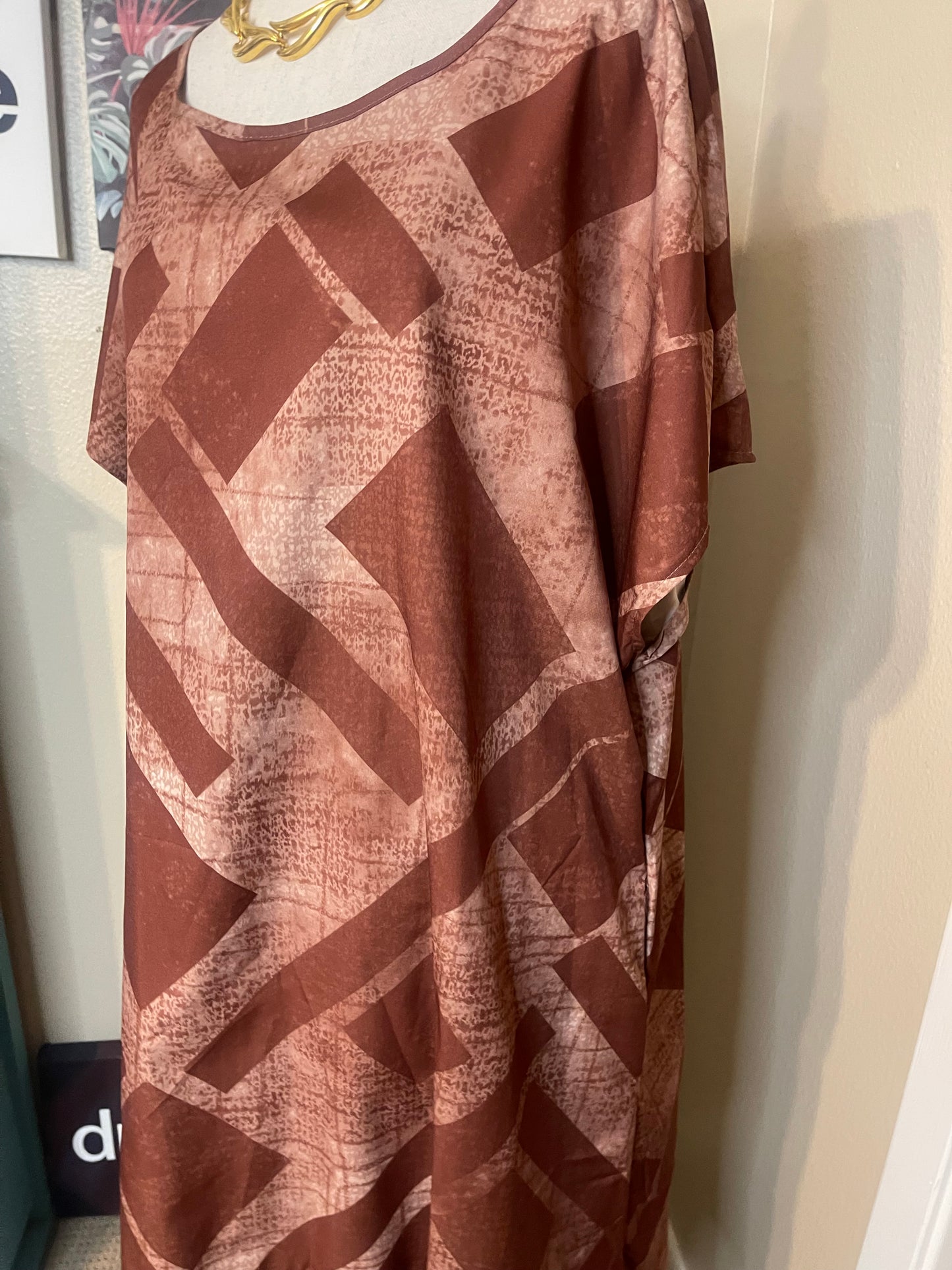 Brown Pattered High/Low 2-Piece Set by Shein Curve -1XL (BF 14/XL)