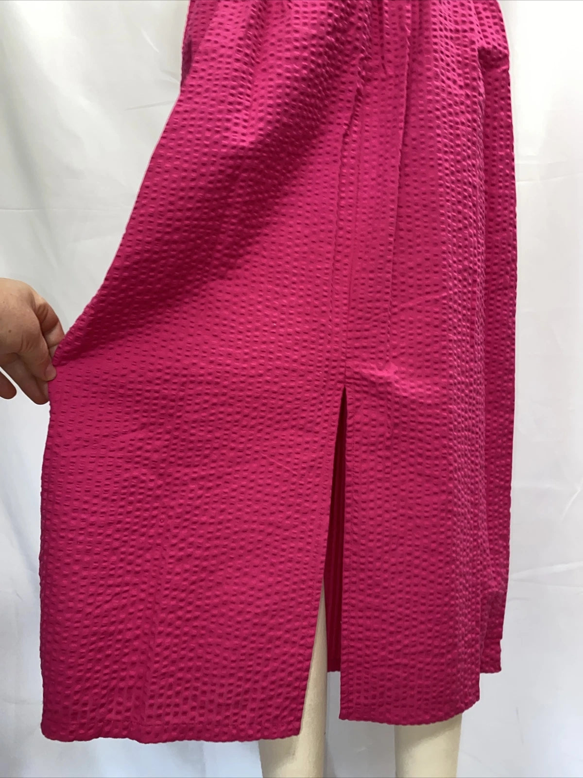 A New Day Fuchsia Sleeveless Ruffled Seersucker Dress - Large
