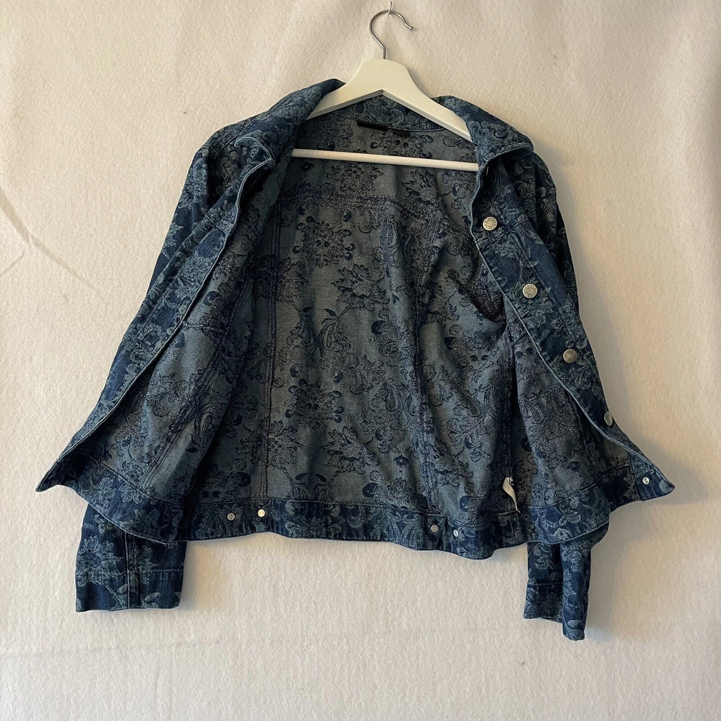 CHICO’S Floral Jacquard Lightweight Denim Jean Jacket - Size 0/SMALL