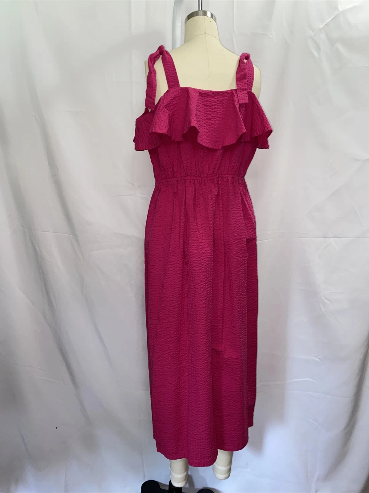 A New Day Fuchsia Sleeveless Ruffled Seersucker Dress - Large